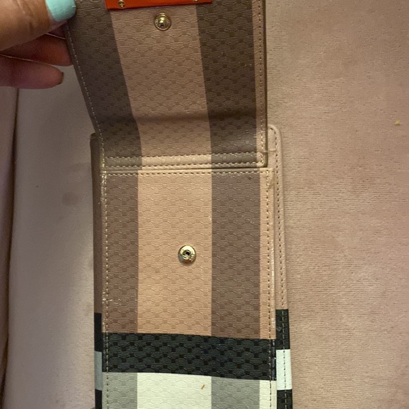 Wallet - Picture 2 of 5